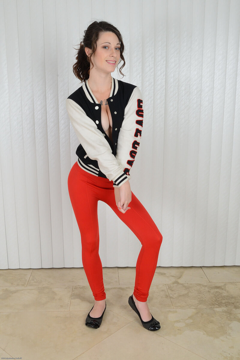 Инночка, 21 год, 1 размер груди